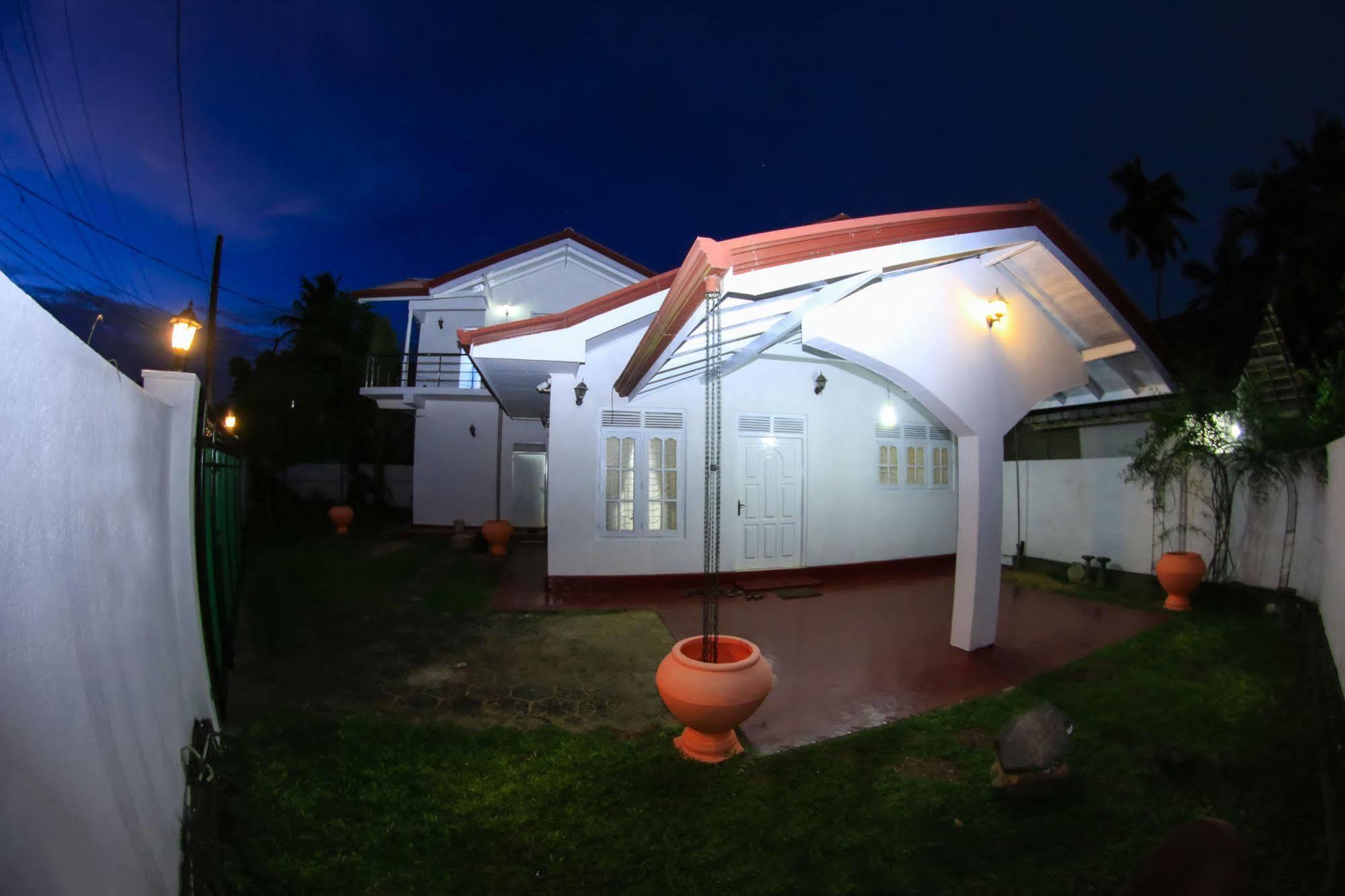 White Villa Weligama Exterior foto